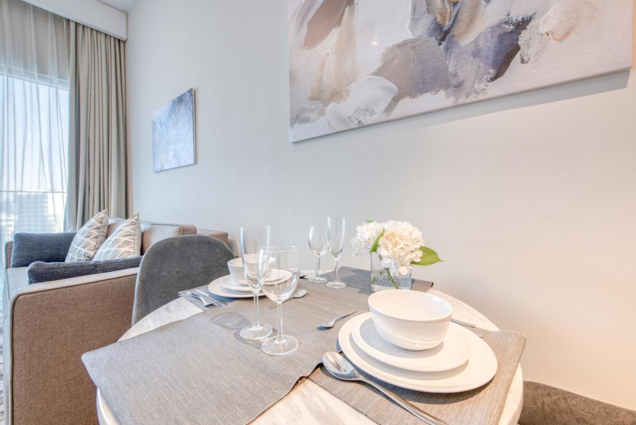 Апартаменты Sol Living - Sol Avenue Дубай Экстерьер фото