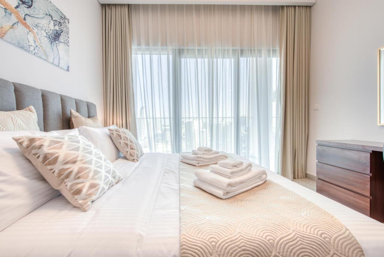 Апартаменты Sol Living - Sol Avenue Дубай Экстерьер фото